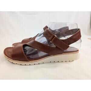 Size 8 1/2 Eurosoft Darla sandal comfortable and stylish option for daily wear